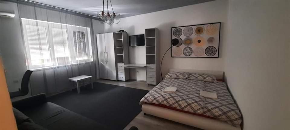 Merey Apartment Szeged Exteriör bild