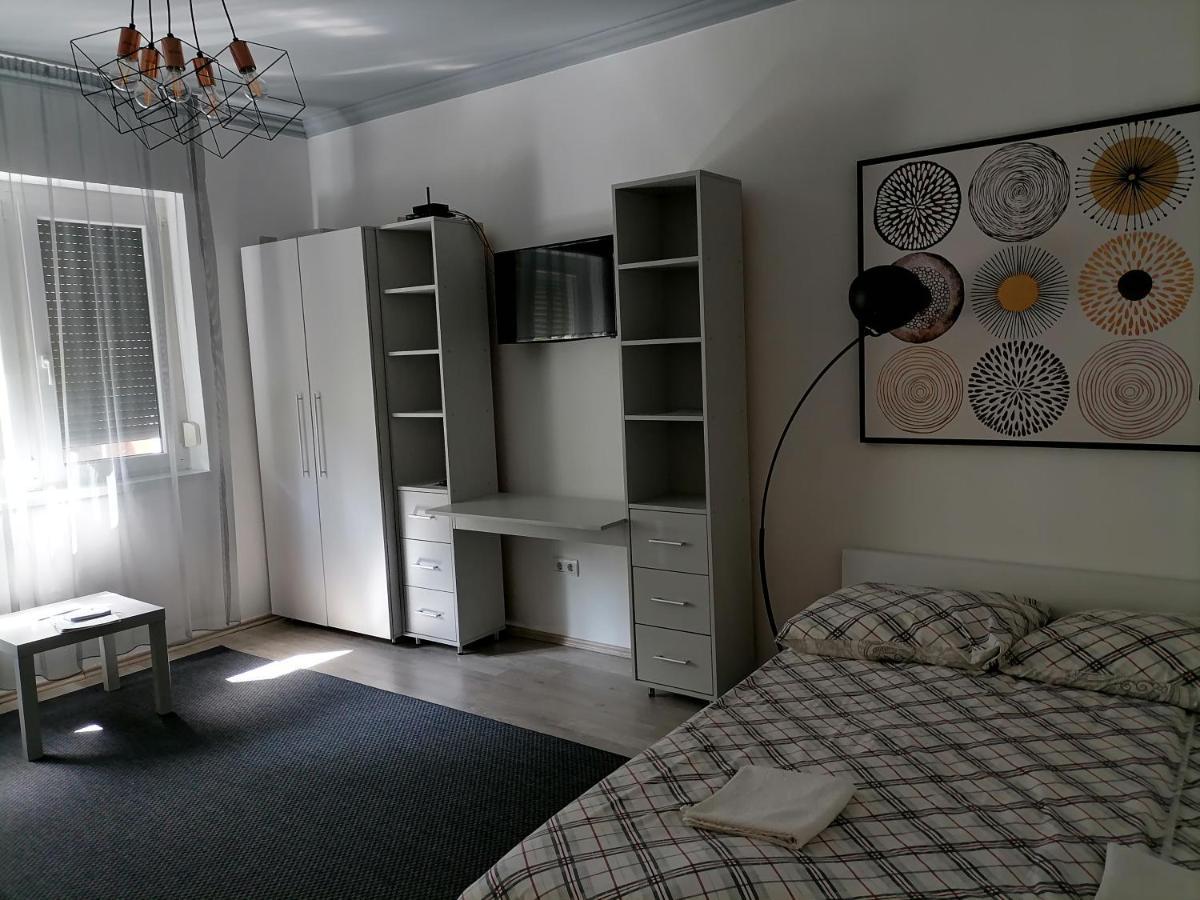 Merey Apartment Szeged Exteriör bild