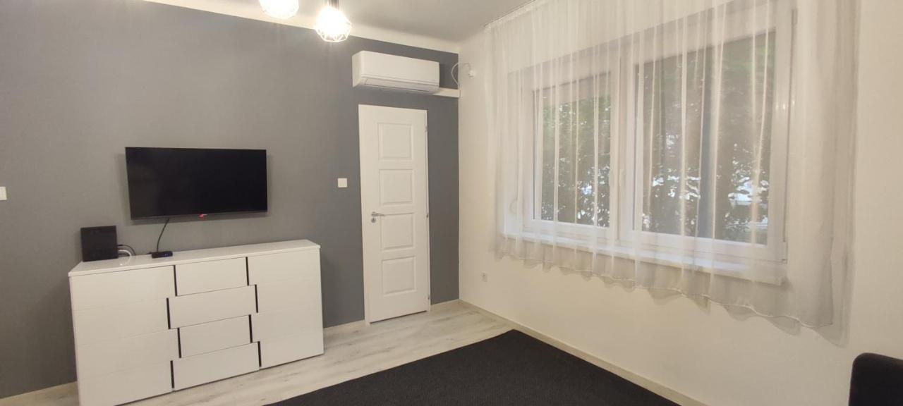 Merey Apartment Szeged Exteriör bild